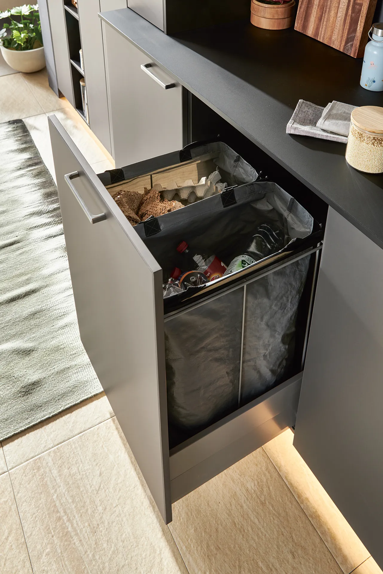 SGM-A107_FMA-L187U_Auszug-Recycling_2023.webp